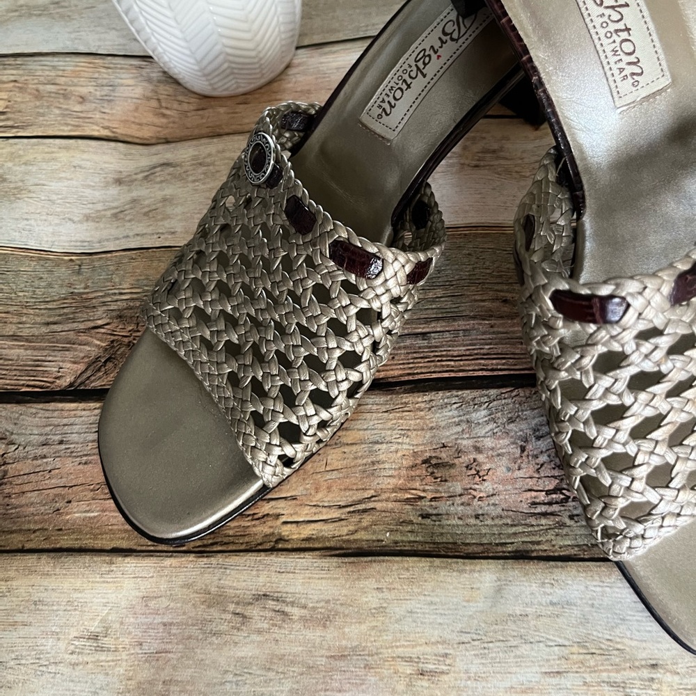 Brighton Tifany Platinum Slip On Heeled Slides Size 7.5M - Picture 3 of 16